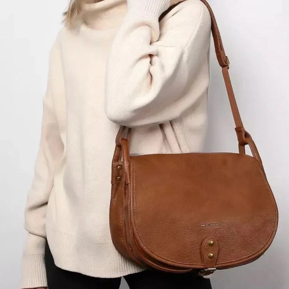 David Jones Handbags - NWT 90s crossbody handbag Premium quality